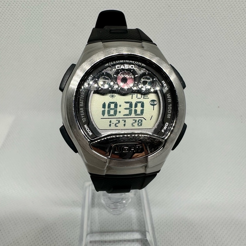 Casio Vintage Watch W-755